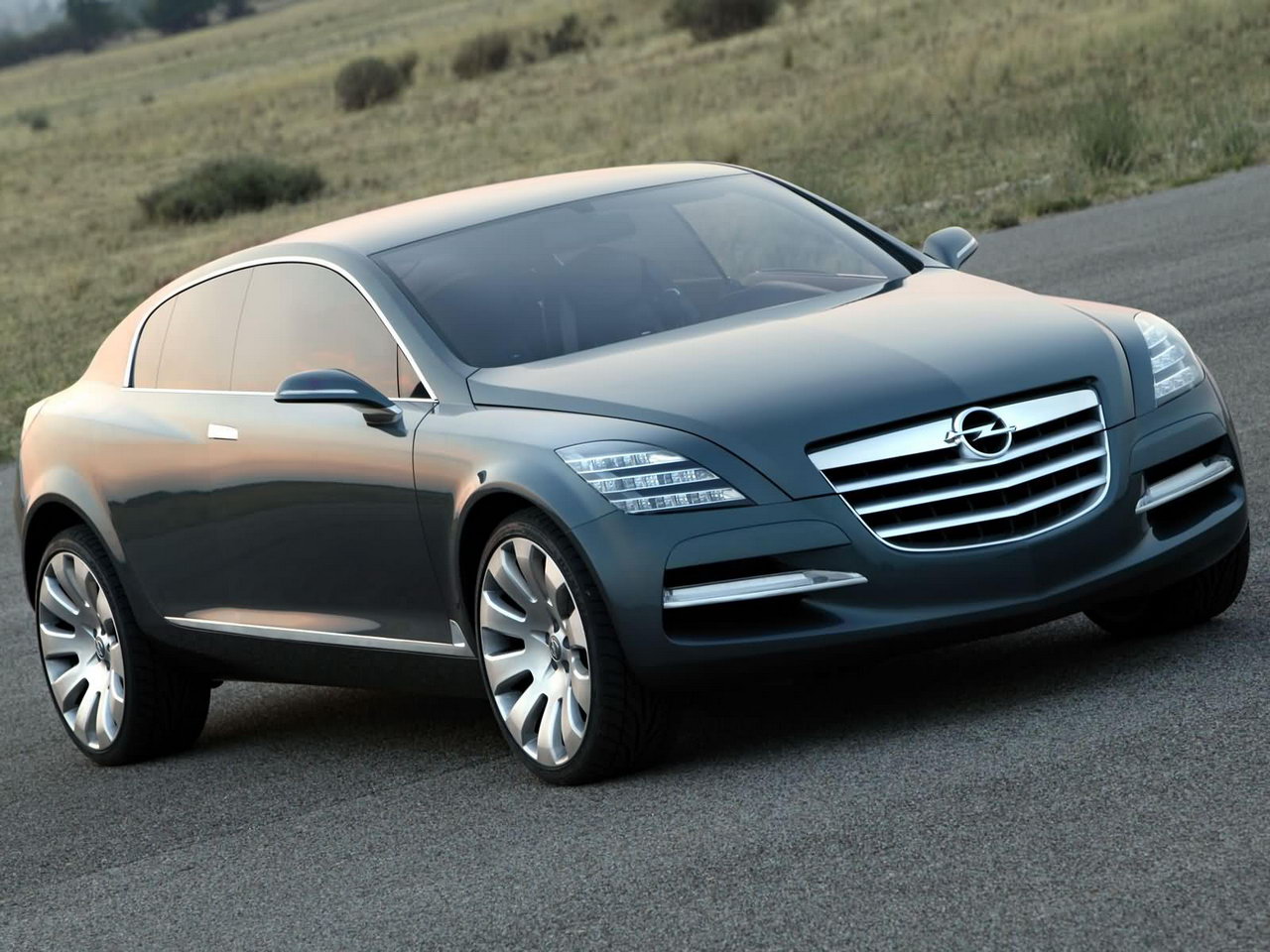 Opel Insignia Concept 2003 008.jpg